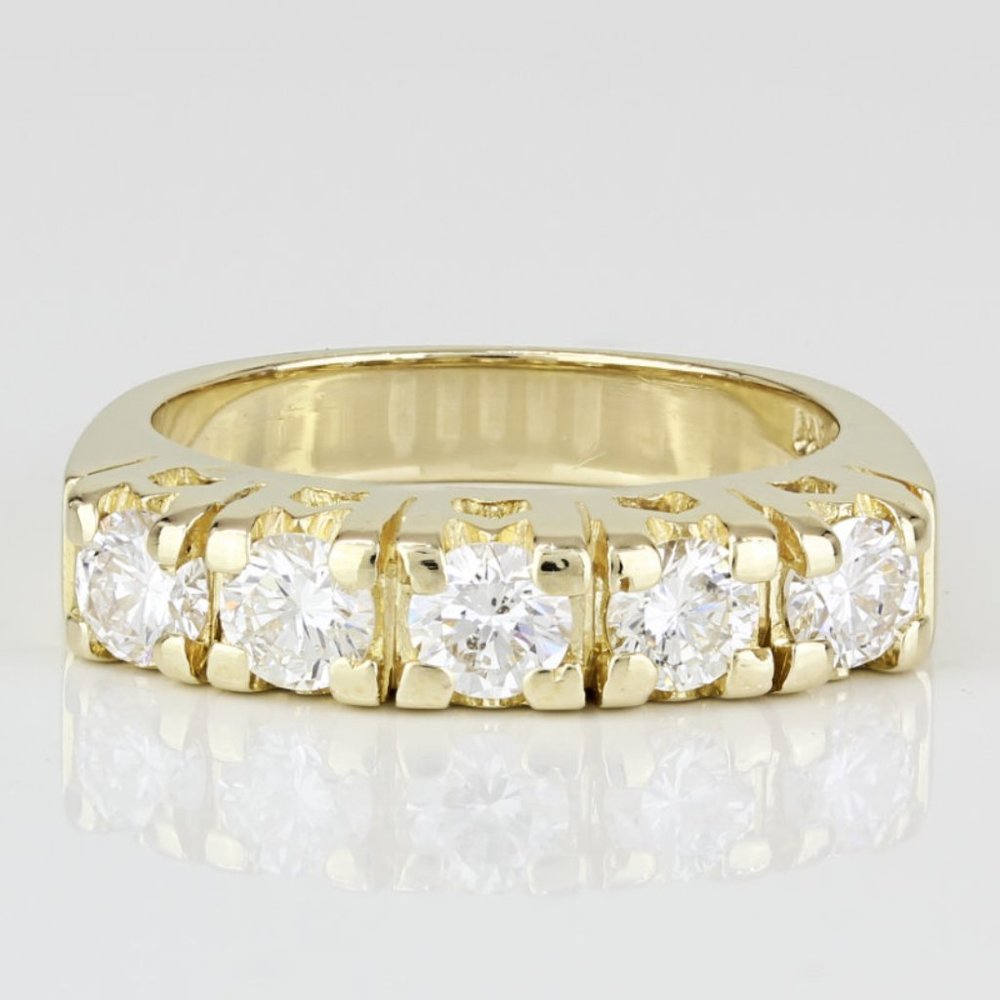 Vintage 14K Yellow Gold Diamond Bridal Wedding / Anniversary Band Ring